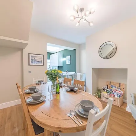 Nyaraló Hazelgrove, Ratcliffe Place,