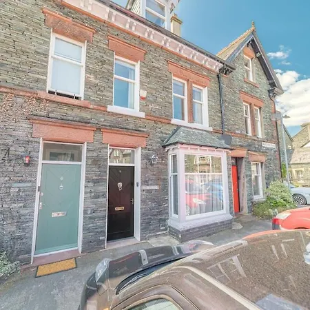 Hazelgrove, Ratcliffe Place, Keswick