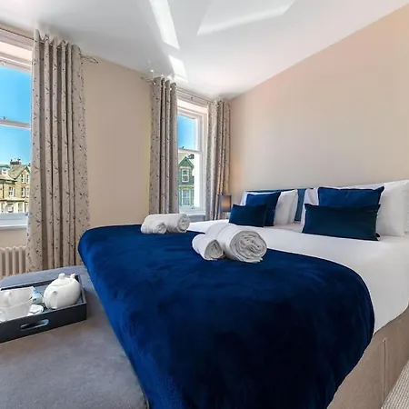 Hazelgrove, Ratcliffe Place, Keswick (Cumbria)